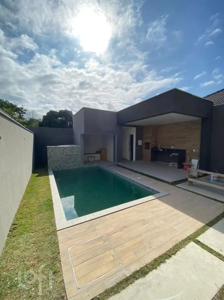 Casa à venda com 4 quartos, 350m² - Foto 4