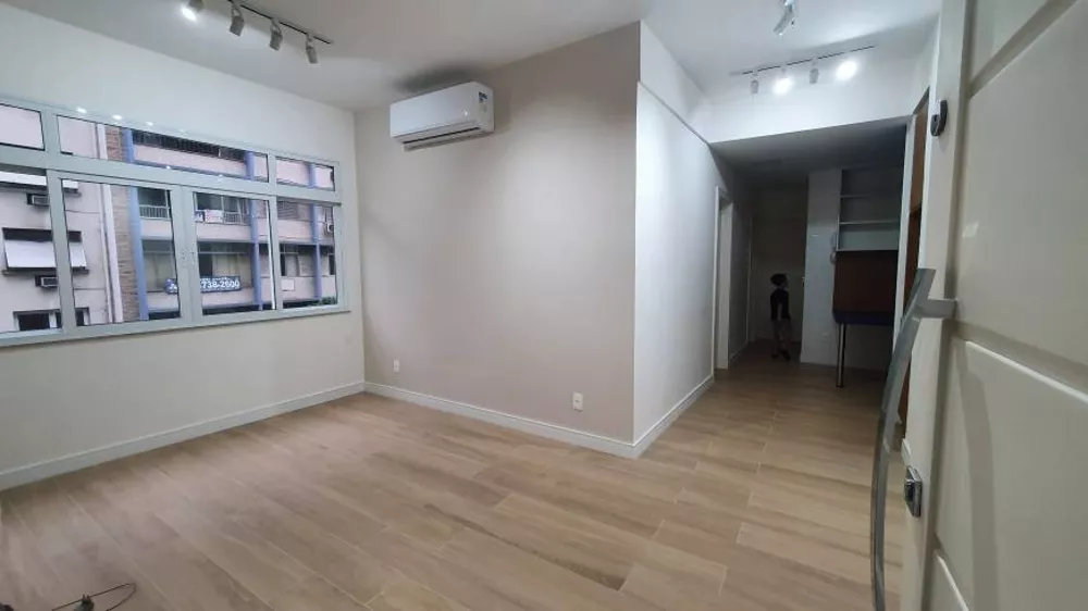 Apartamento à venda com 3 quartos, 100m² - Foto 1