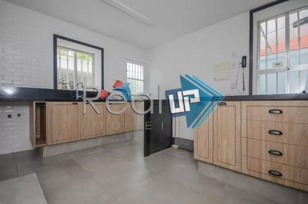 Casa à venda com 4 quartos, 293m² - Foto 8