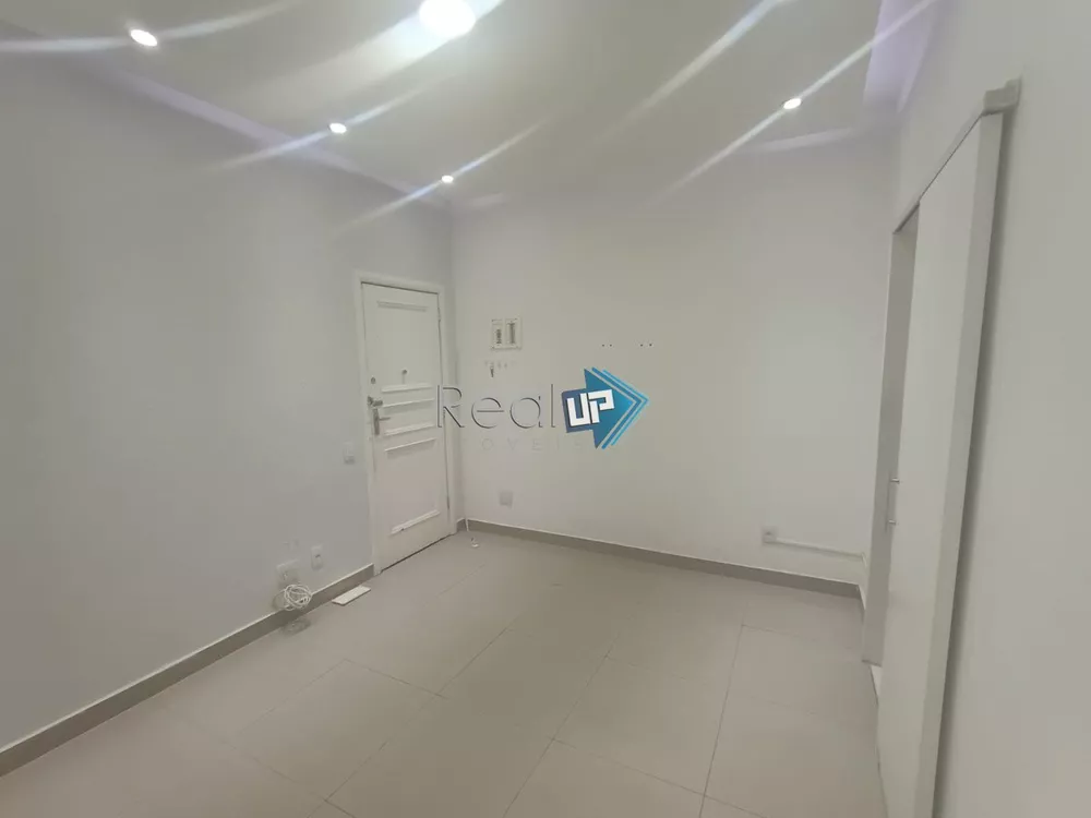 Apartamento à venda com 1 quarto, 31m² - Foto 3