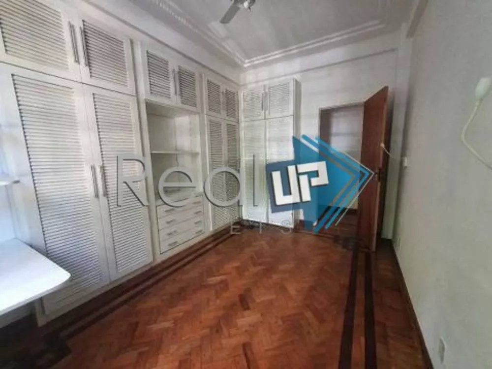 Apartamento à venda com 3 quartos, 150m² - Foto 6