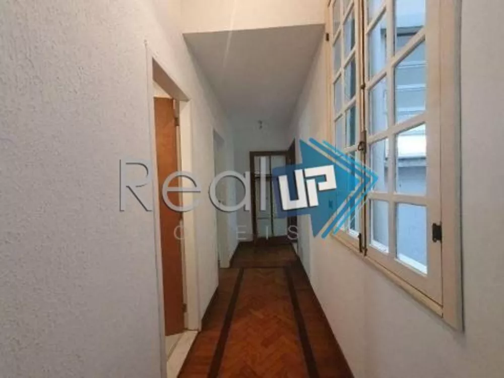 Apartamento à venda com 3 quartos, 150m² - Foto 5