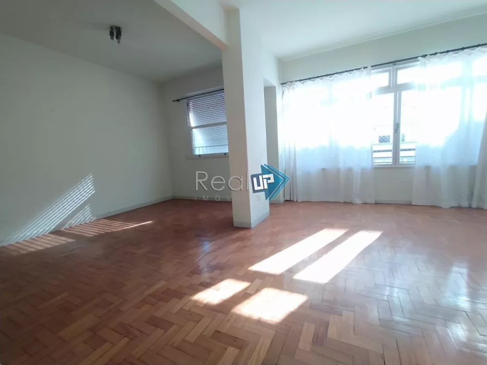 Apartamento à venda com 3 quartos, 118m² - Foto 2