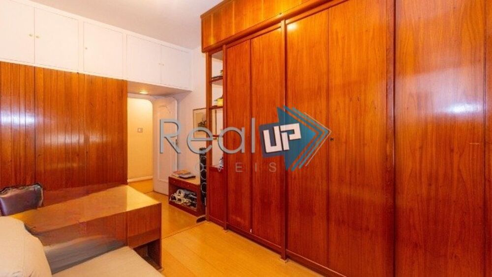 Apartamento, 3 quartos, 220 m² - Foto 2