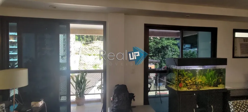 Cobertura, 3 quartos, 260 m² - Foto 4
