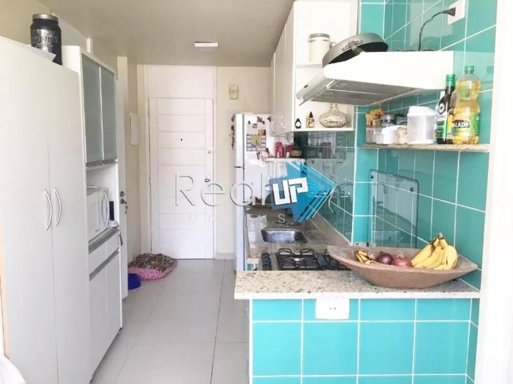 Apartamento à venda com 3 quartos, 101m² - Foto 3