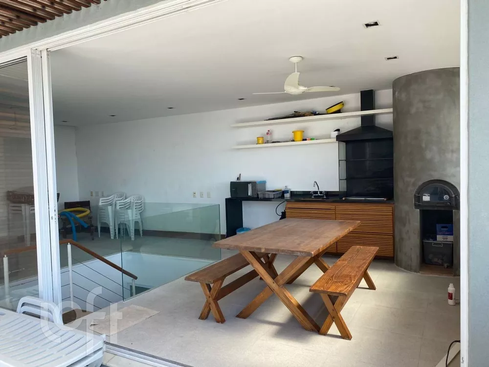 Apartamento à venda com 4 quartos, 304m² - Foto 2