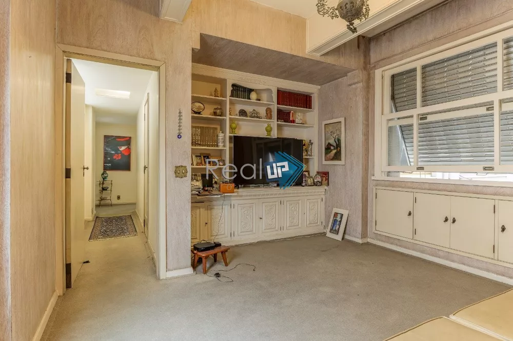 Apartamento, 3 quartos, 258 m² - Foto 10