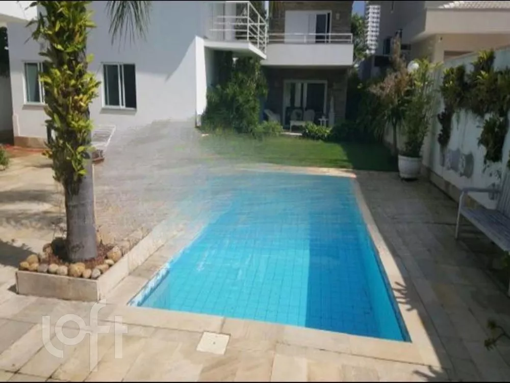 Casa à venda com 5 quartos, 660m² - Foto 1