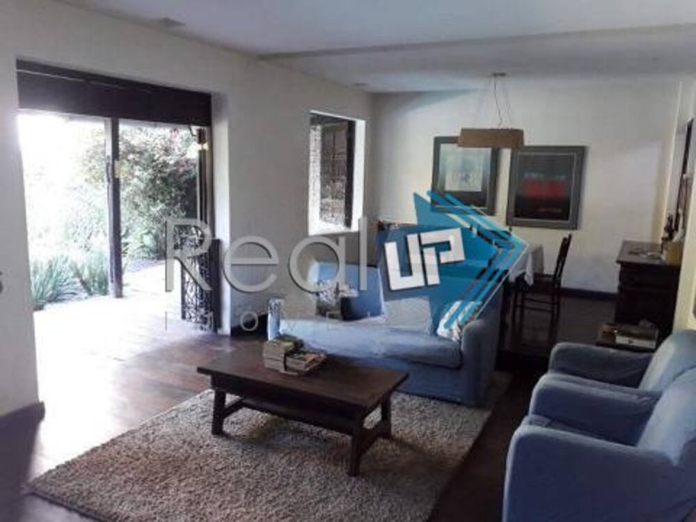 Casa à venda com 5 quartos, 307m² - Foto 2