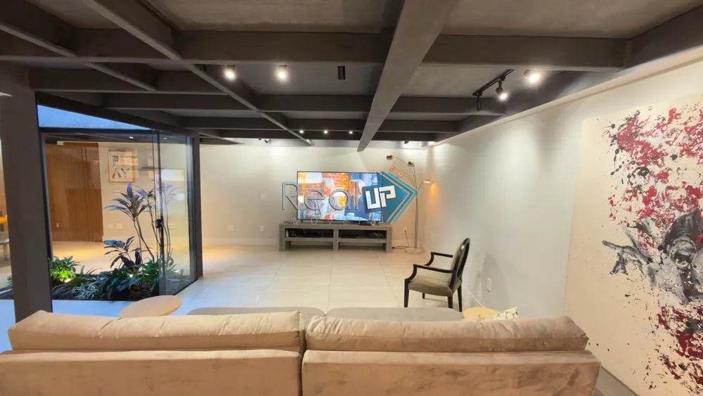 Casa, 3 quartos, 240 m² - Foto 14
