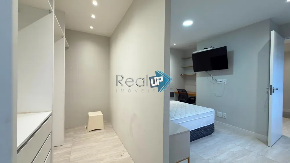 Casa, 3 quartos, 240 m² - Foto 35