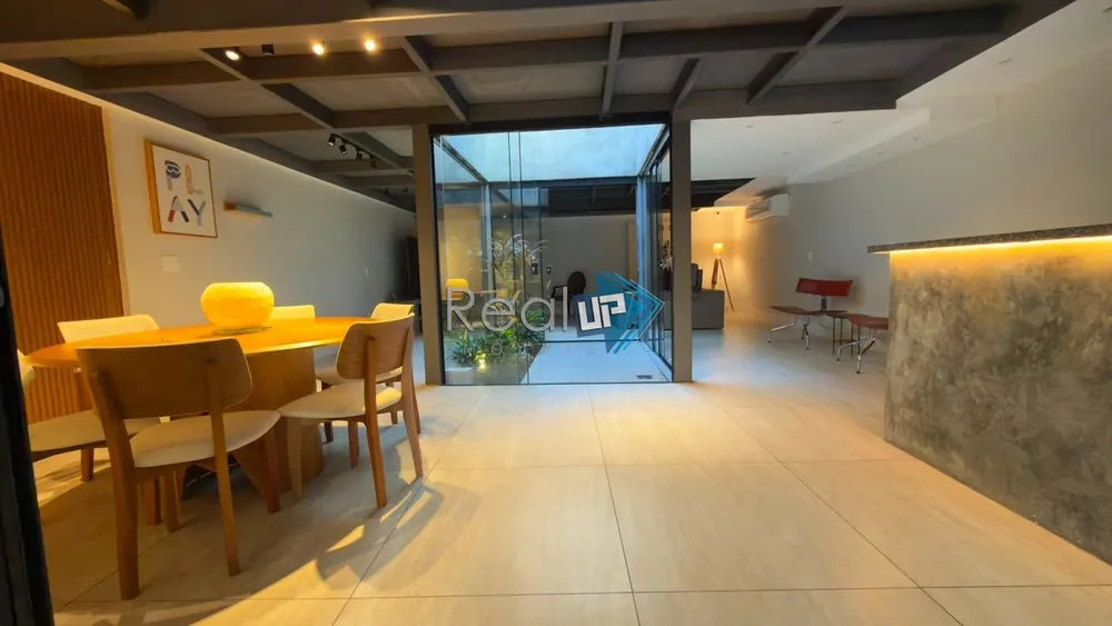 Casa, 3 quartos, 240 m² - Foto 4