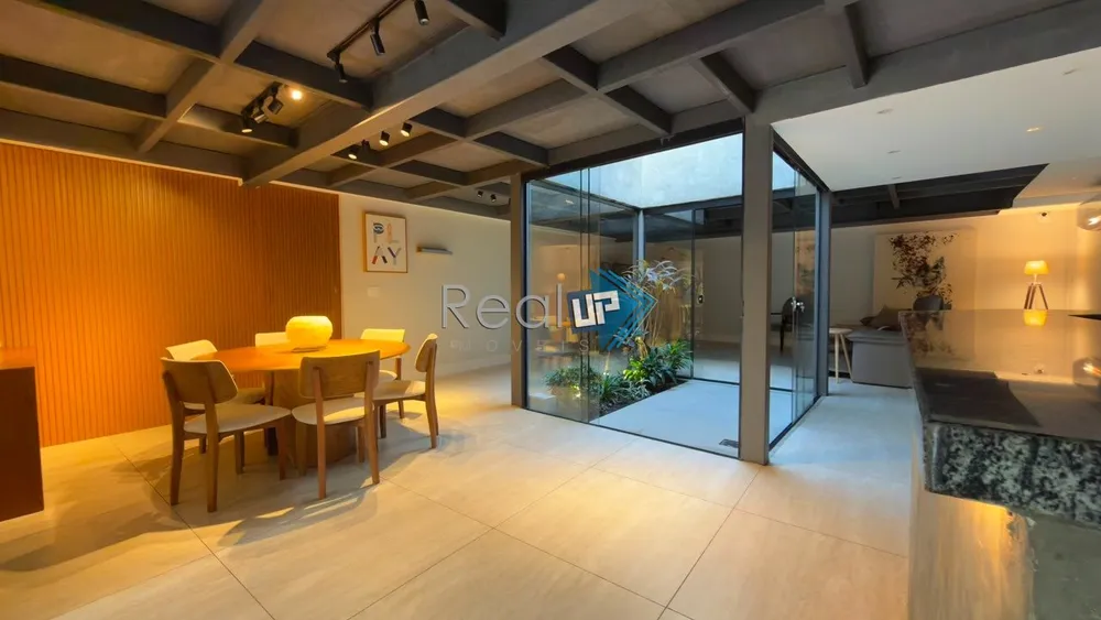 Casa, 3 quartos, 240 m² - Foto 3
