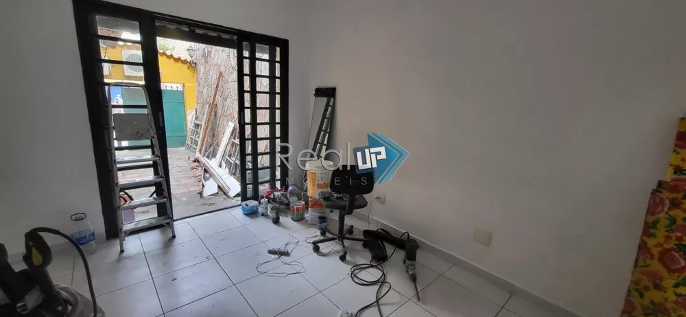 Casa à venda com 3 quartos, 186m² - Foto 3