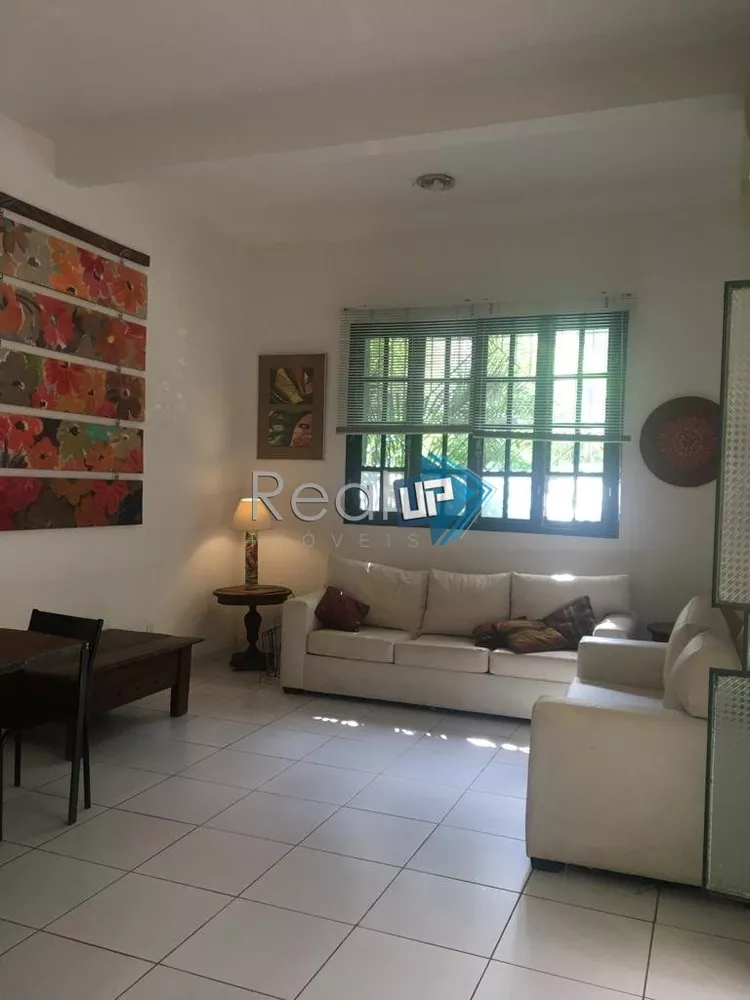 Casa à venda com 3 quartos, 186m² - Foto 1