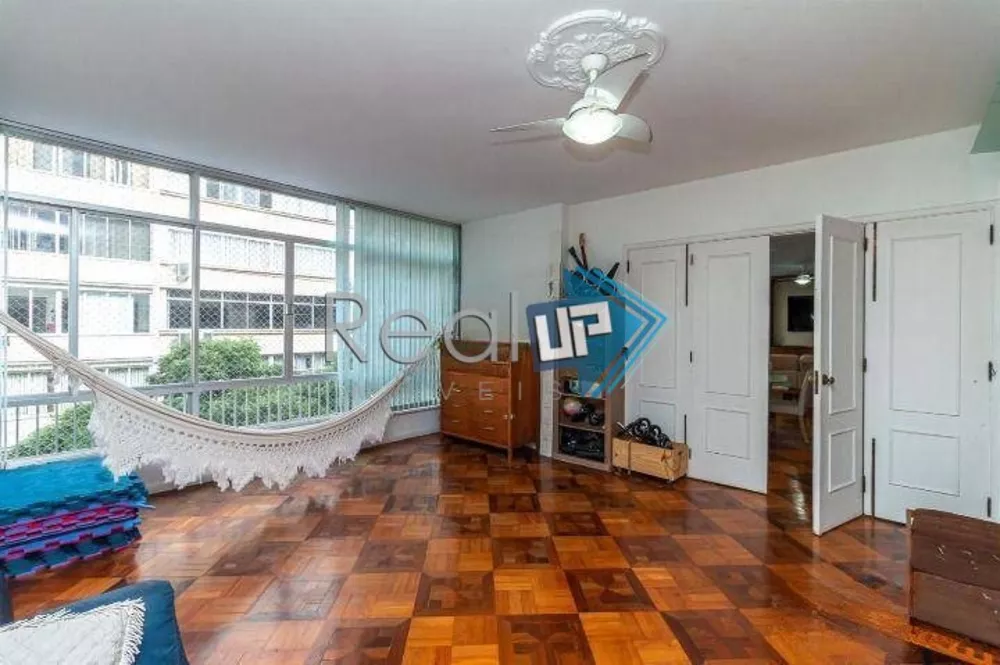 Apartamento à venda com 4 quartos, 296m² - Foto 1