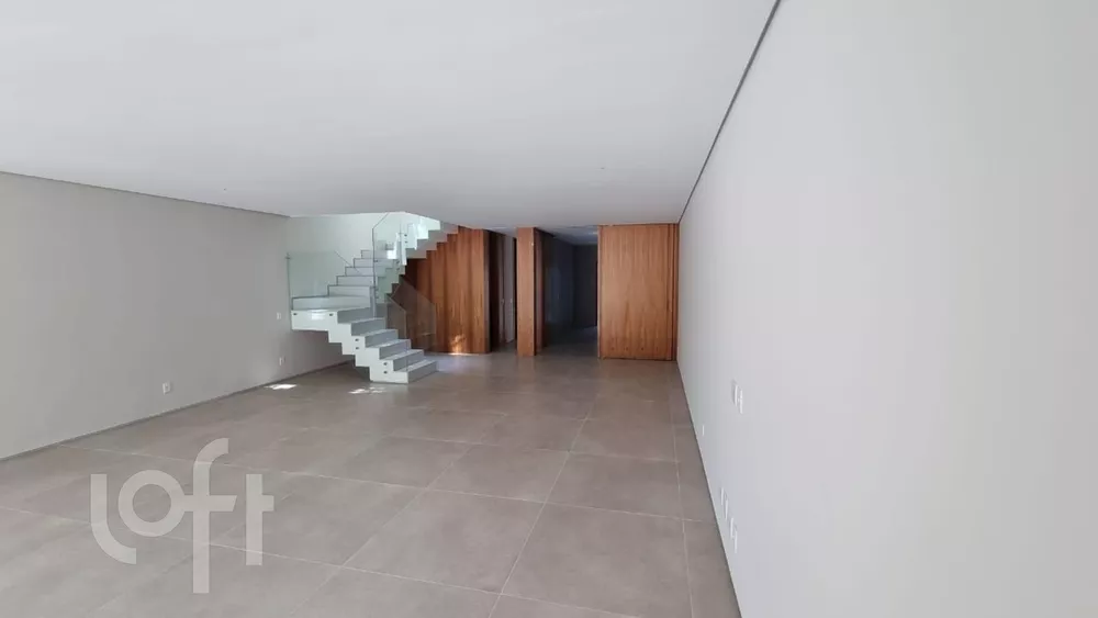 Casa à venda com 4 quartos, 480m² - Foto 3