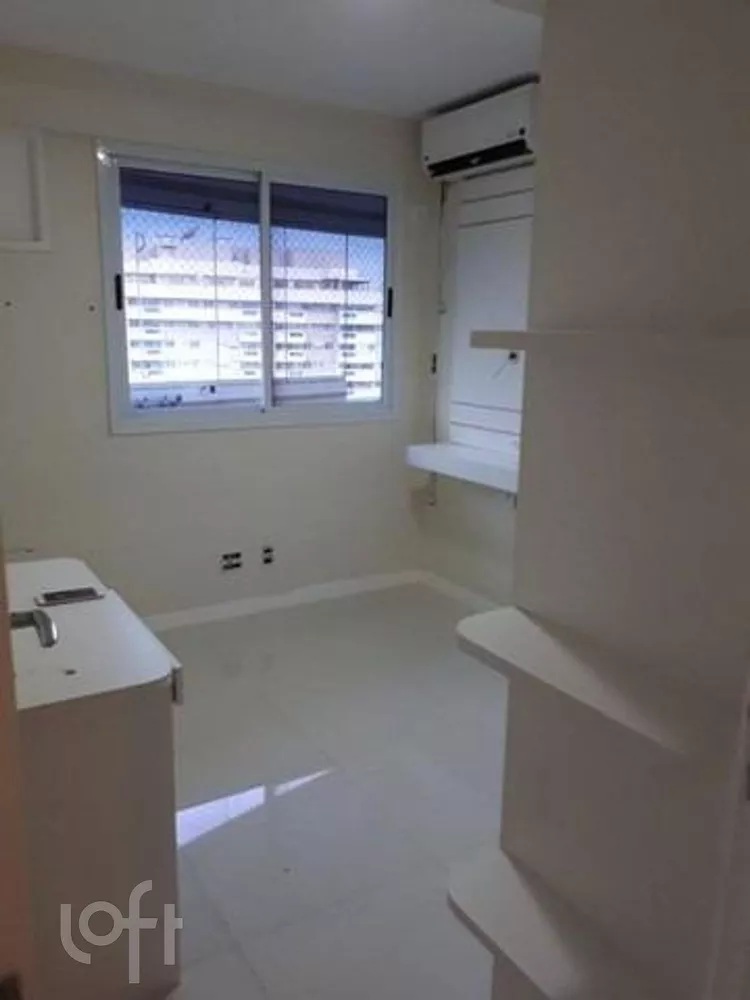 Apartamento à venda com 2 quartos, 68m² - Foto 2