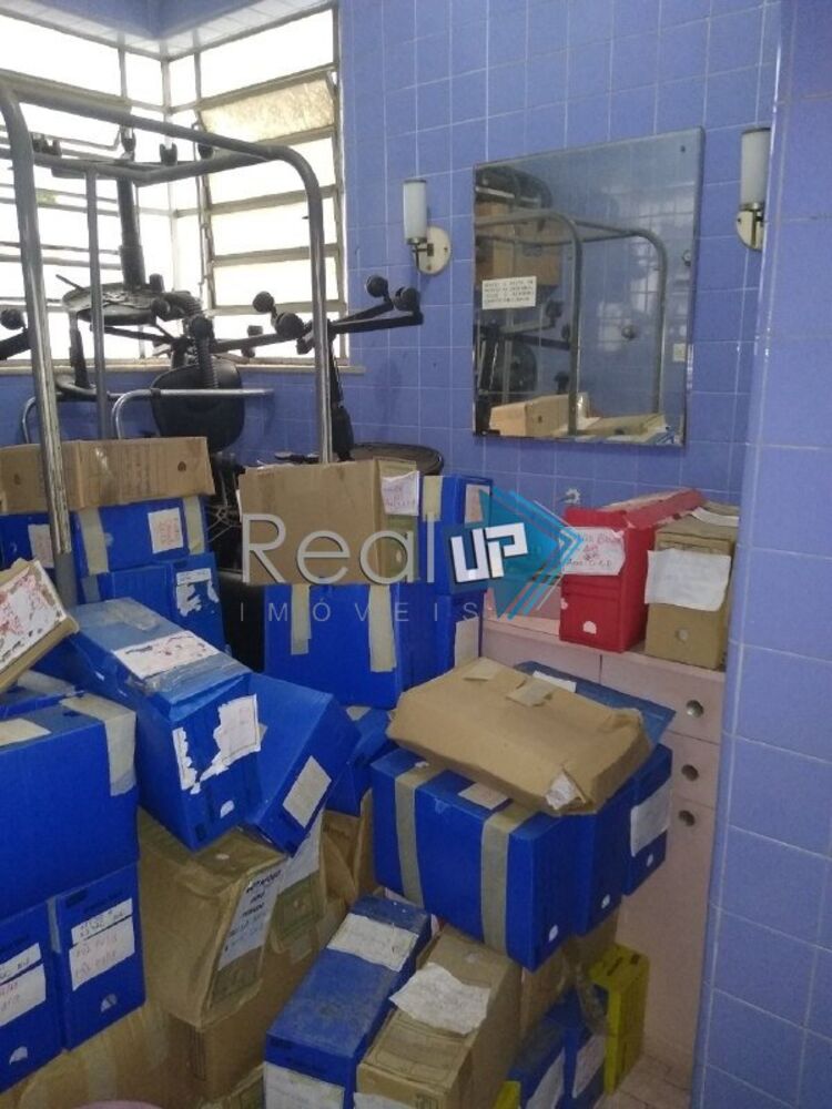 Casa à venda com 3 quartos, 216m² - Foto 4