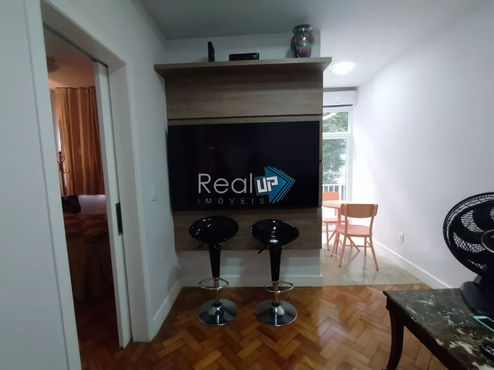 Apartamento à venda com 1 quarto, 35m² - Foto 1