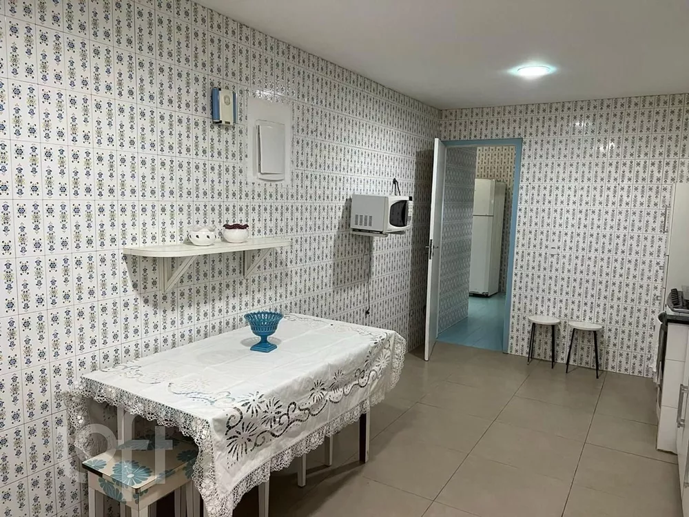 Apartamento à venda com 4 quartos, 237m² - Foto 12