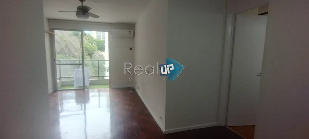 Apartamento à venda com 1 quarto, 63m² - Foto 3