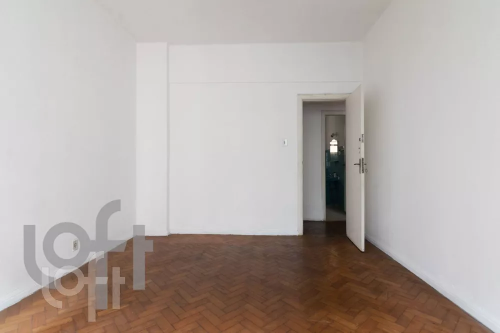 Apartamento à venda com 3 quartos, 130m² - Foto 4