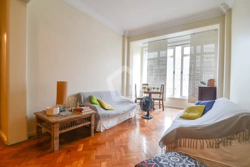 Apartamento à venda com 3 quartos, 130m² - Foto 1