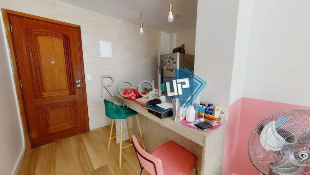 Apartamento à venda com 2 quartos, 64m² - Foto 4