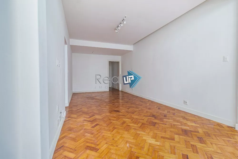 Apartamento à venda com 3 quartos, 106m² - Foto 2