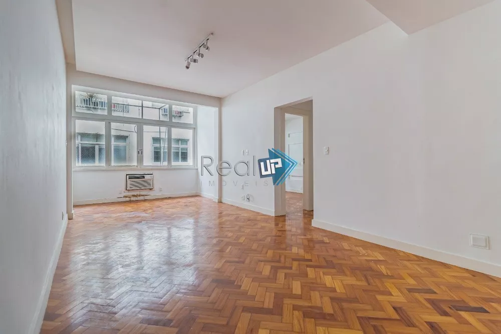 Apartamento à venda com 3 quartos, 106m² - Foto 1