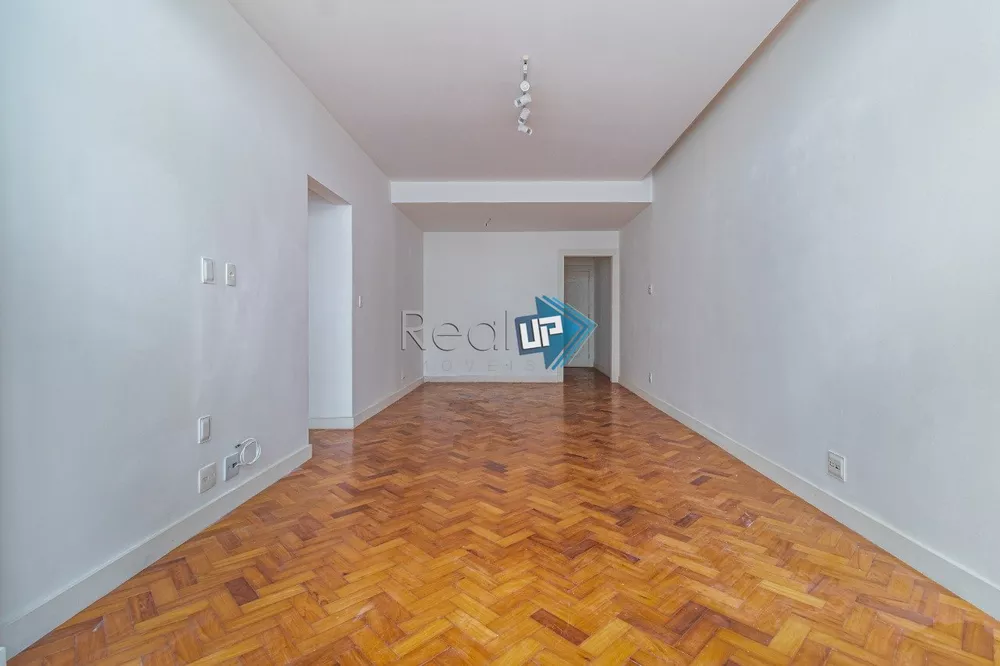 Apartamento à venda com 3 quartos, 106m² - Foto 4