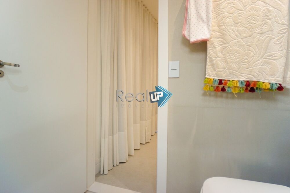 Casa à venda com 6 quartos, 312m² - Foto 11
