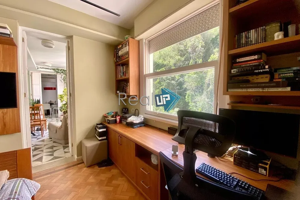 Apartamento, 3 quartos, 227 m² - Foto 2