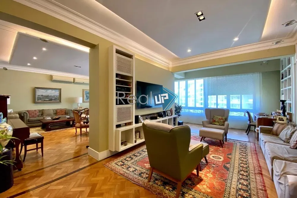 Apartamento, 3 quartos, 227 m² - Foto 1