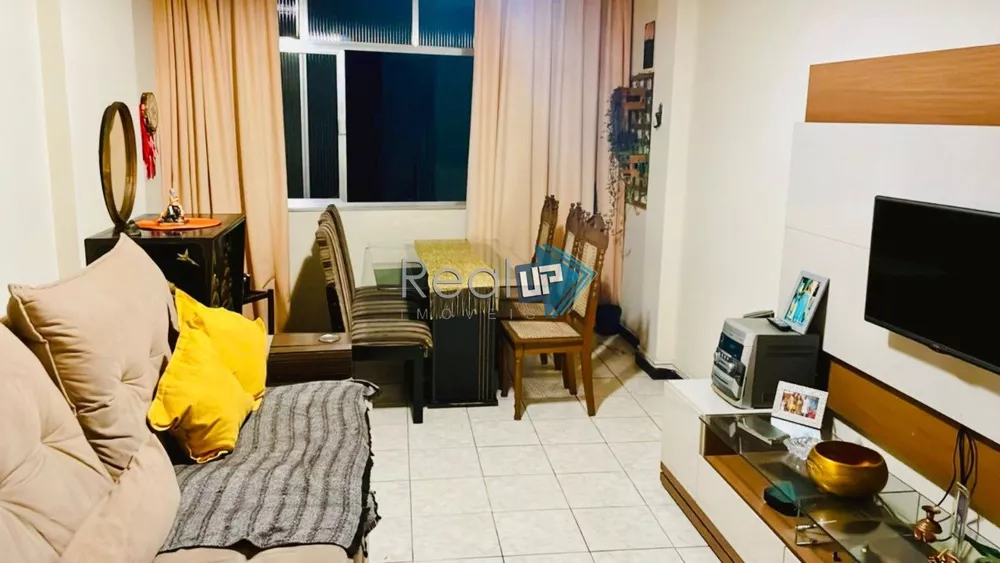 Apartamento à venda com 3 quartos, 102m² - Foto 2