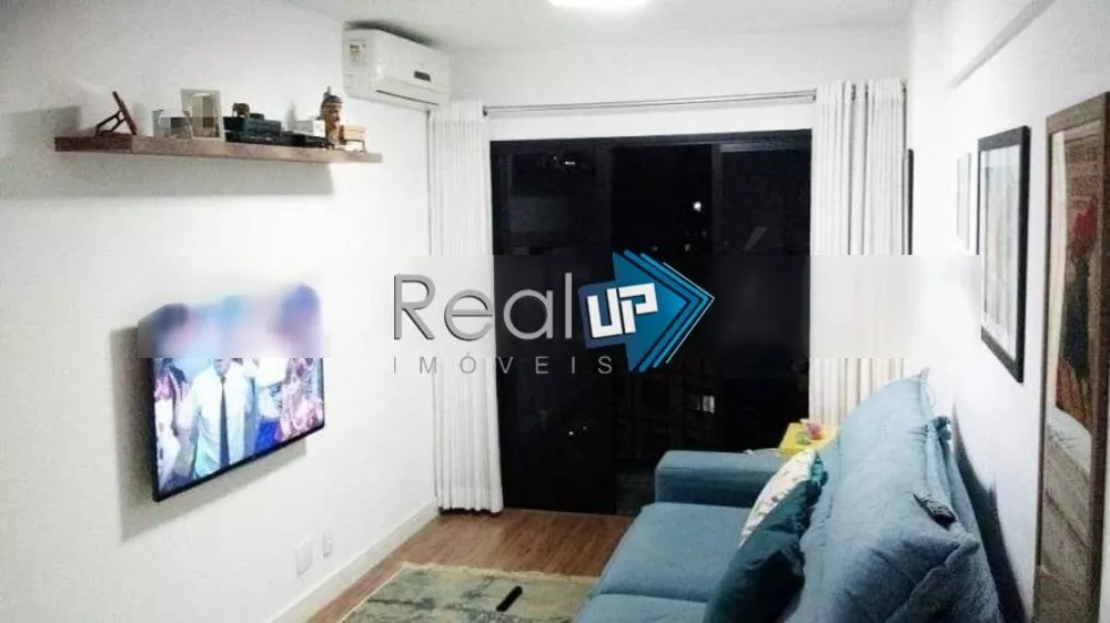 Apartamento à venda com 2 quartos, 64m² - Foto 1