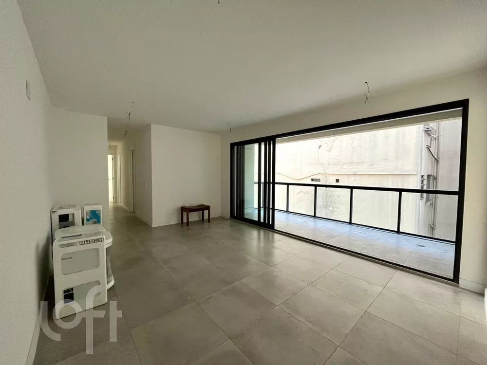 Apartamento à venda com 3 quartos, 113m² - Foto 3