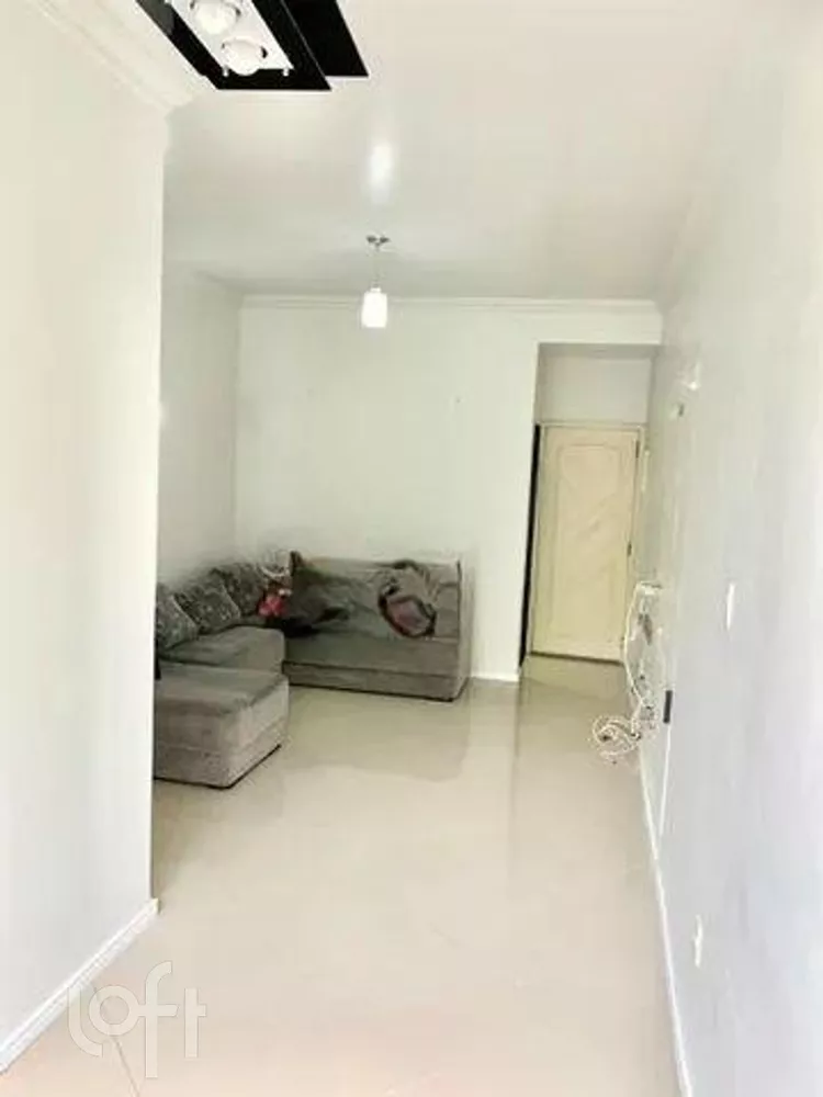 Apartamento à venda com 3 quartos, 82m² - Foto 3