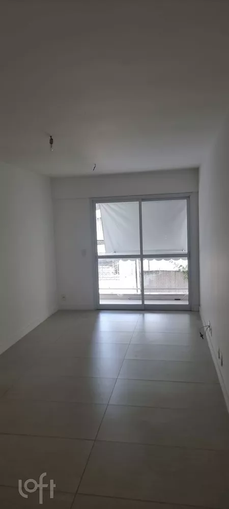 Apartamento à venda com 3 quartos, 101m² - Foto 1