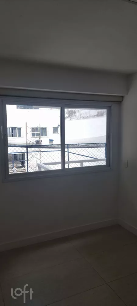 Apartamento à venda com 3 quartos, 101m² - Foto 2