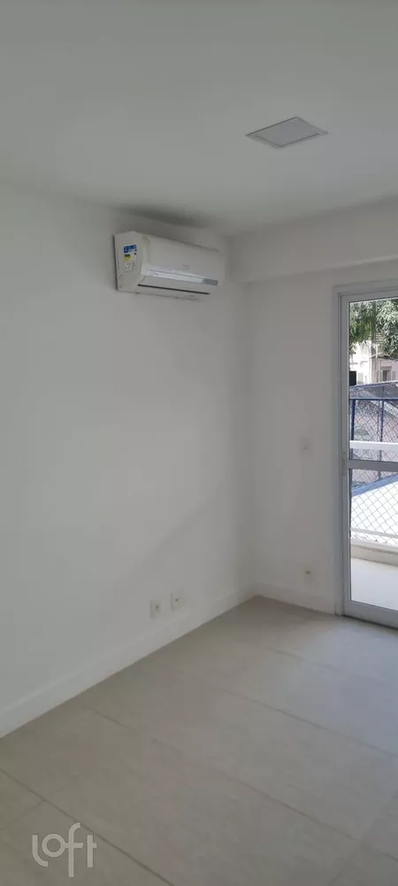 Apartamento à venda com 3 quartos, 101m² - Foto 3