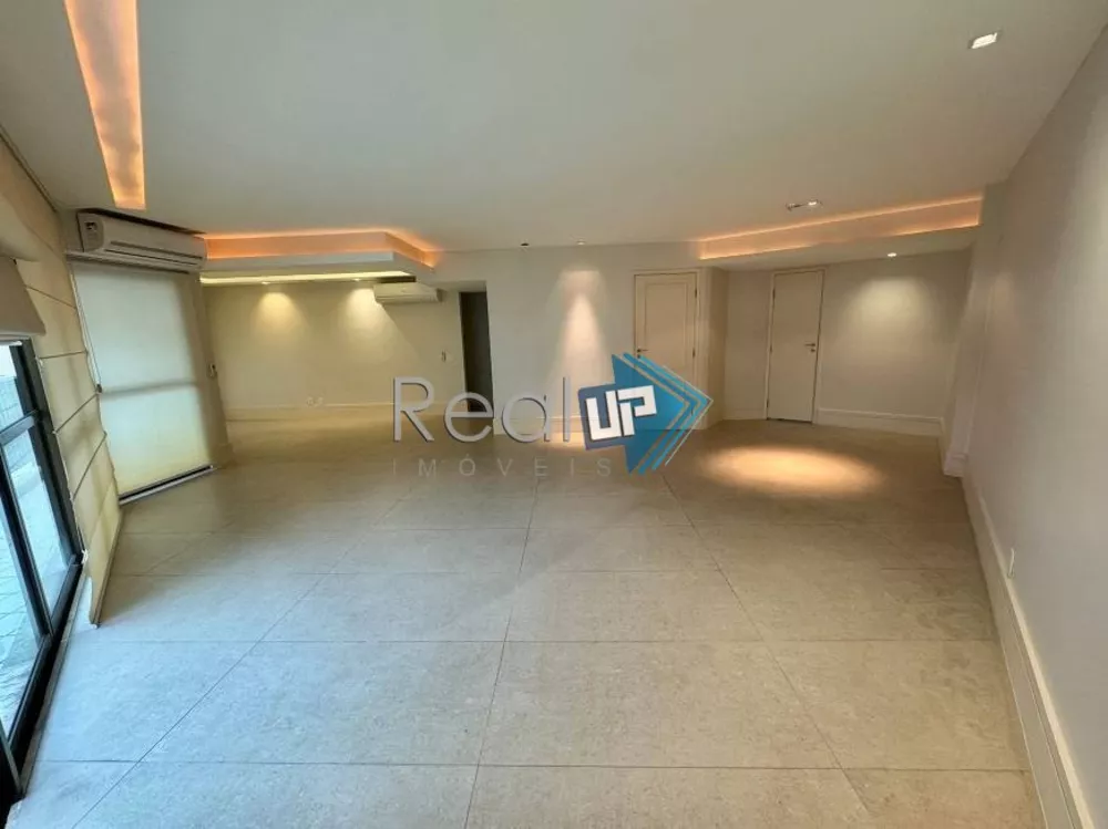 Apartamento à venda com 4 quartos, 168m² - Foto 2