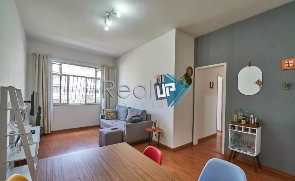 Apartamento à venda com 2 quartos, 78m² - Foto 2