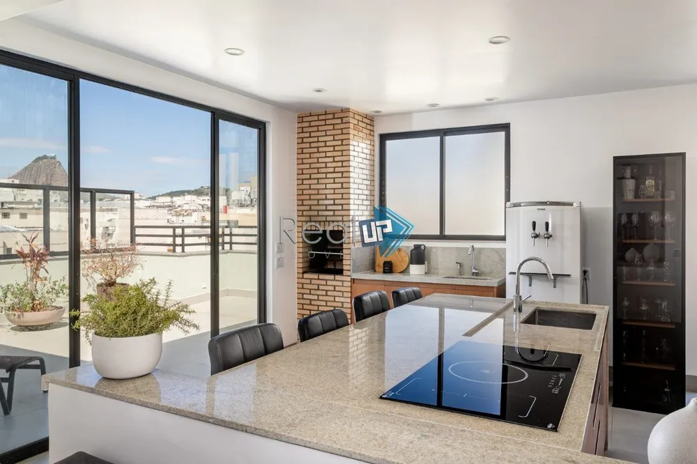 Cobertura, 3 quartos, 153 m² - Foto 2