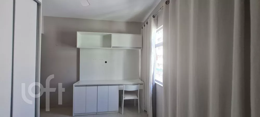 Apartamento à venda com 3 quartos, 120m² - Foto 2