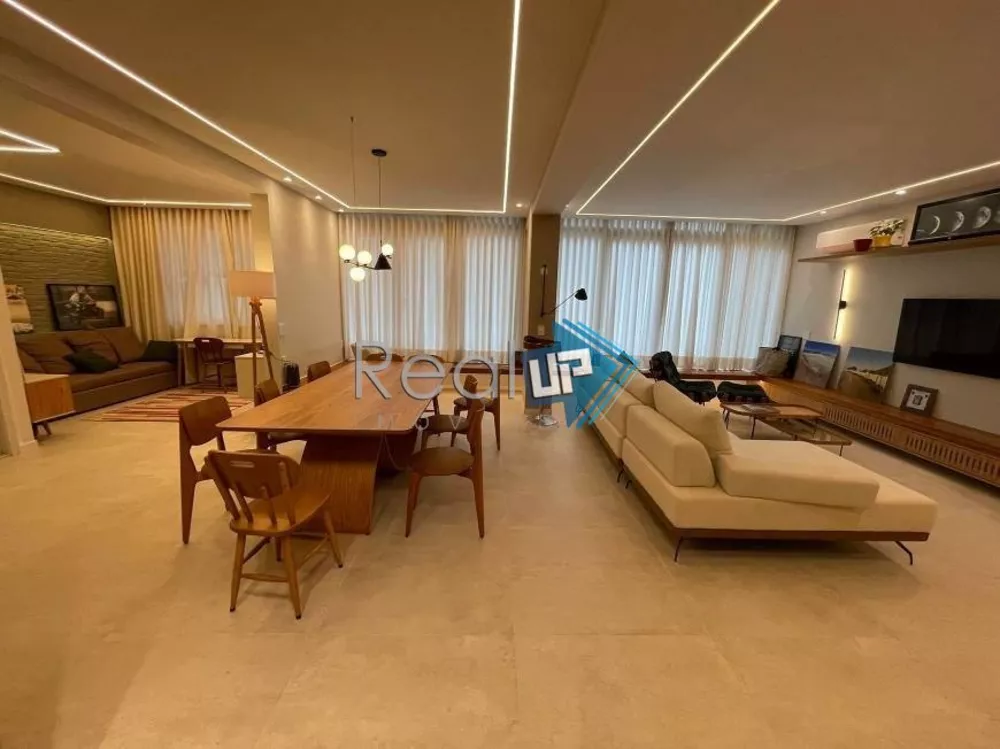 Apartamento à venda com 3 quartos, 140m² - Foto 1