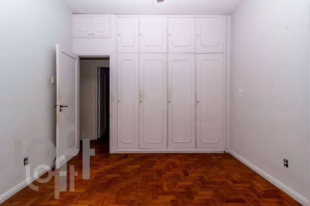 Apartamento à venda com 3 quartos, 126m² - Foto 2