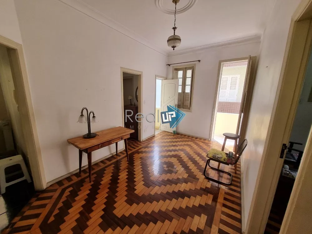 Apartamento à venda com 2 quartos, 65m² - Foto 1